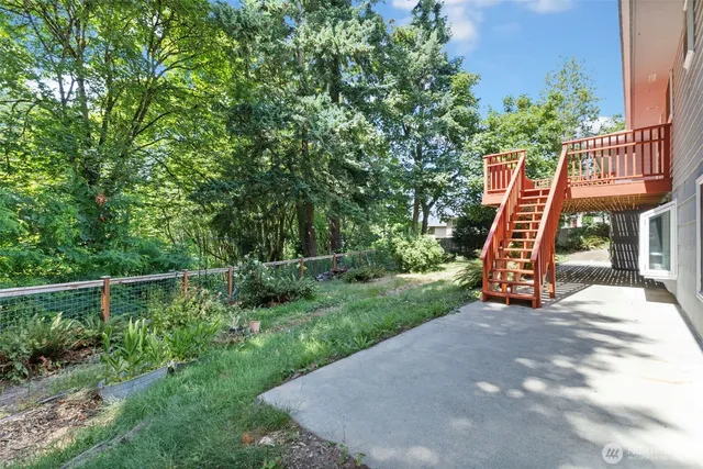 $830,000 | 11005 Crestwood Drive South, Seattle, WA 98178