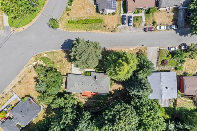 $830,000 | 11005 Crestwood Drive South, Seattle, WA 98178