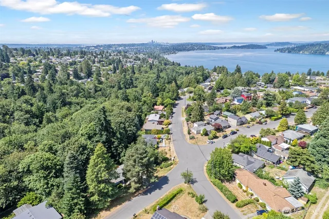 $830,000 | 11005 Crestwood Drive South, Seattle, WA 98178