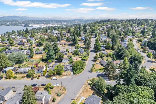 $830,000 | 11005 Crestwood Drive South, Seattle, WA 98178