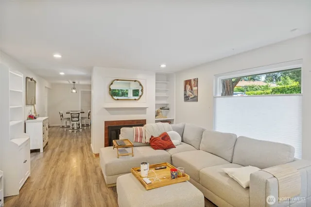 $830,000 | 11005 Crestwood Drive South, Seattle, WA 98178