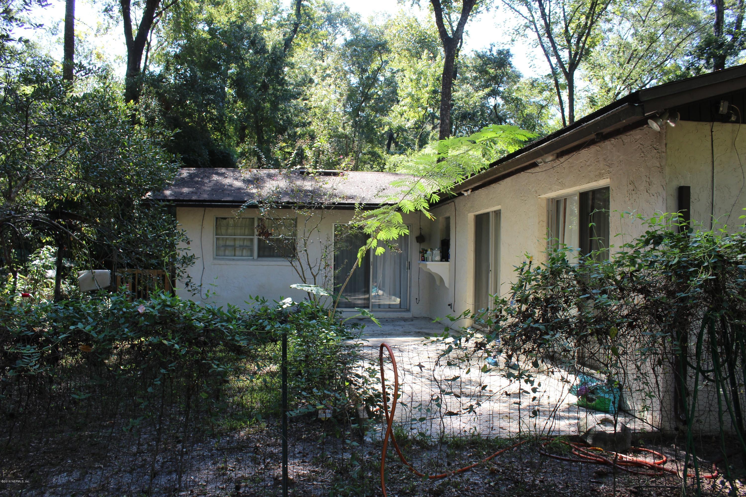 738 Branscomb Road Green Cove Springs, FL 32043 - Photo 6 of 9 Back Porch Area