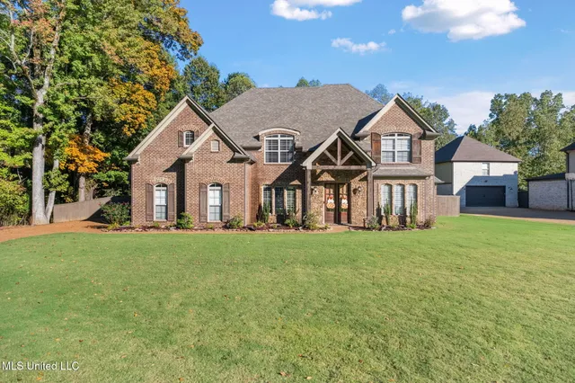 $475,000 | 3494 Straw Bridge Road, Olive Branch, MS 38654