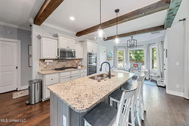 $475,000 | 3494 Straw Bridge Road, Olive Branch, MS 38654