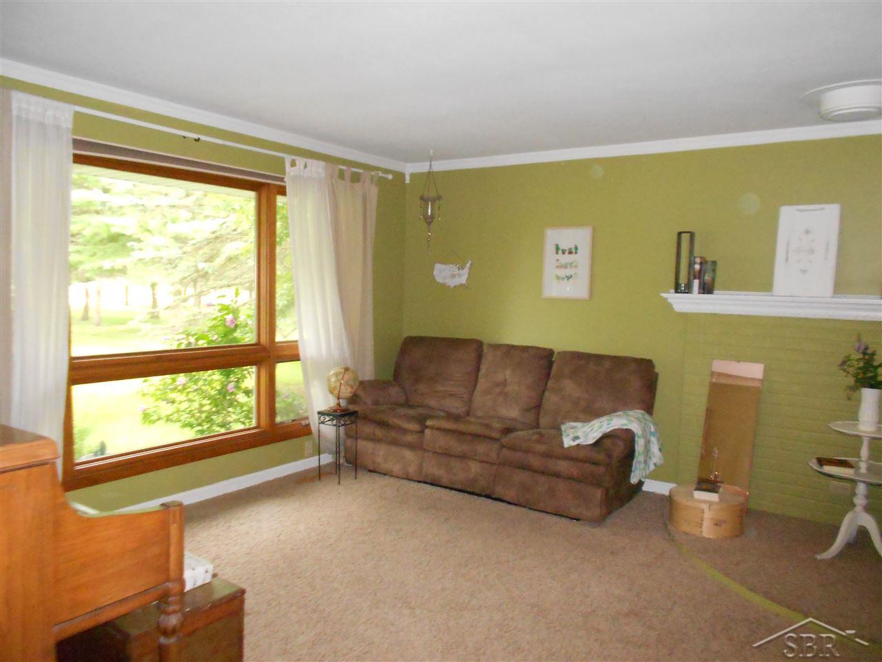 6831 North Gleaner Road Freeland, MI 48623 - Photo 8 of 23