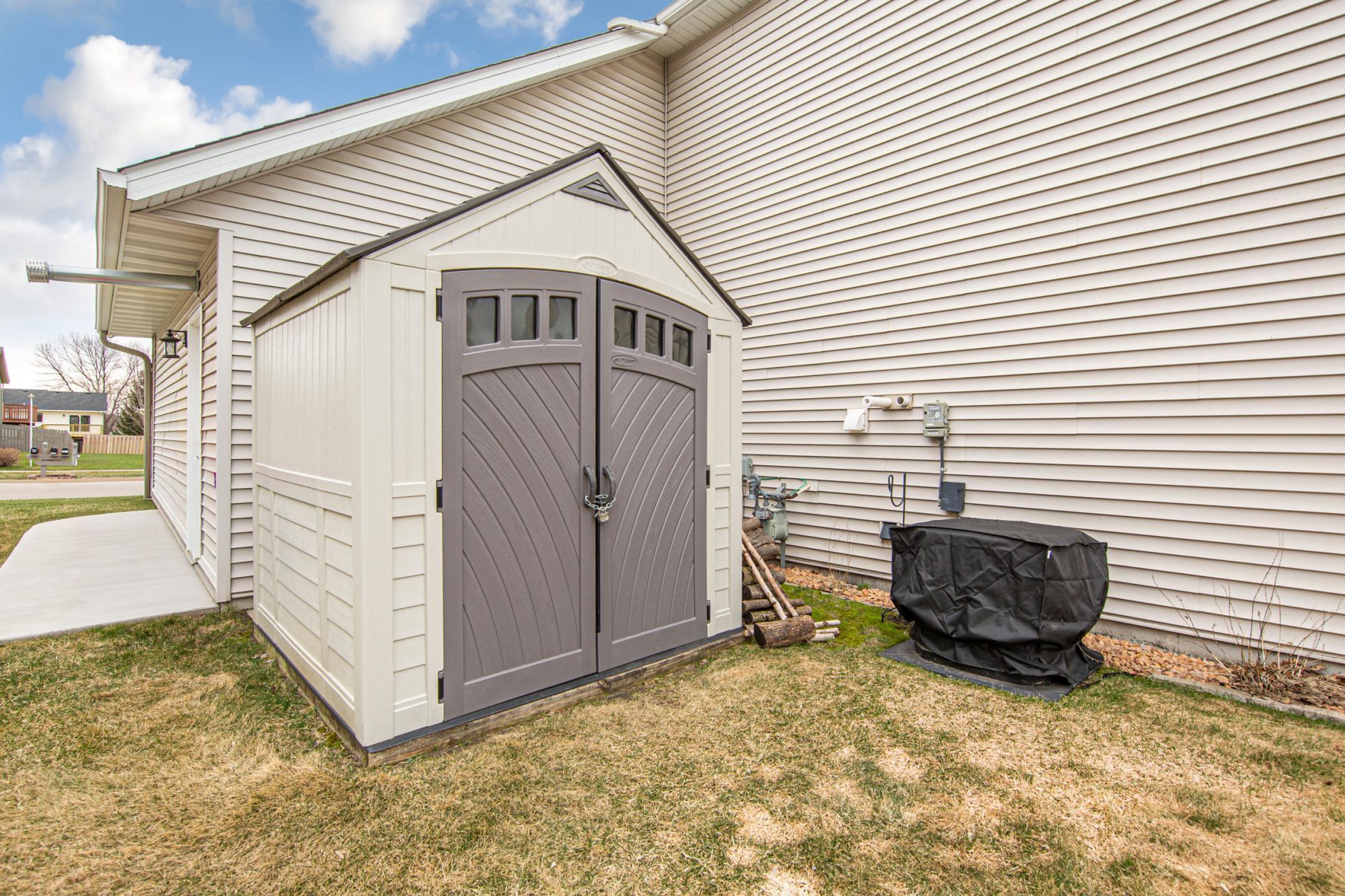 2214 Hulett Avenue Faribault, MN 55021 - Photo 41 of 45