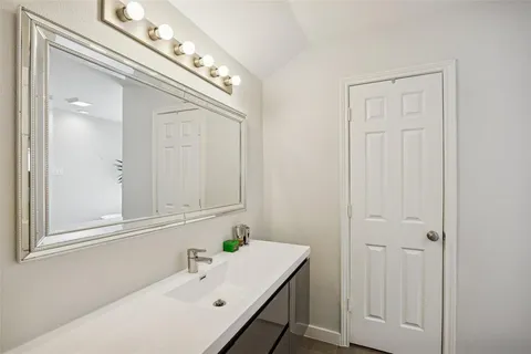 $1,099,000 | 9522 Robin Meadow Drive, Dallas, TX 75243