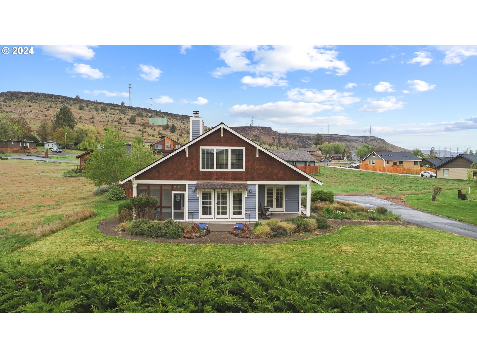 1504 Fish Camp Road Maupin, OR 97037 - Photo 2 of 48 Gallery Image 2