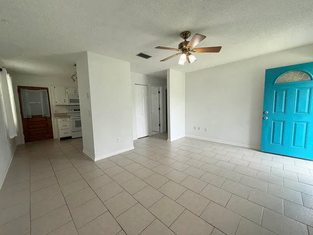 $1,800 | 3642 Rosewood Street, Unit B, St. Augustine, FL 32080