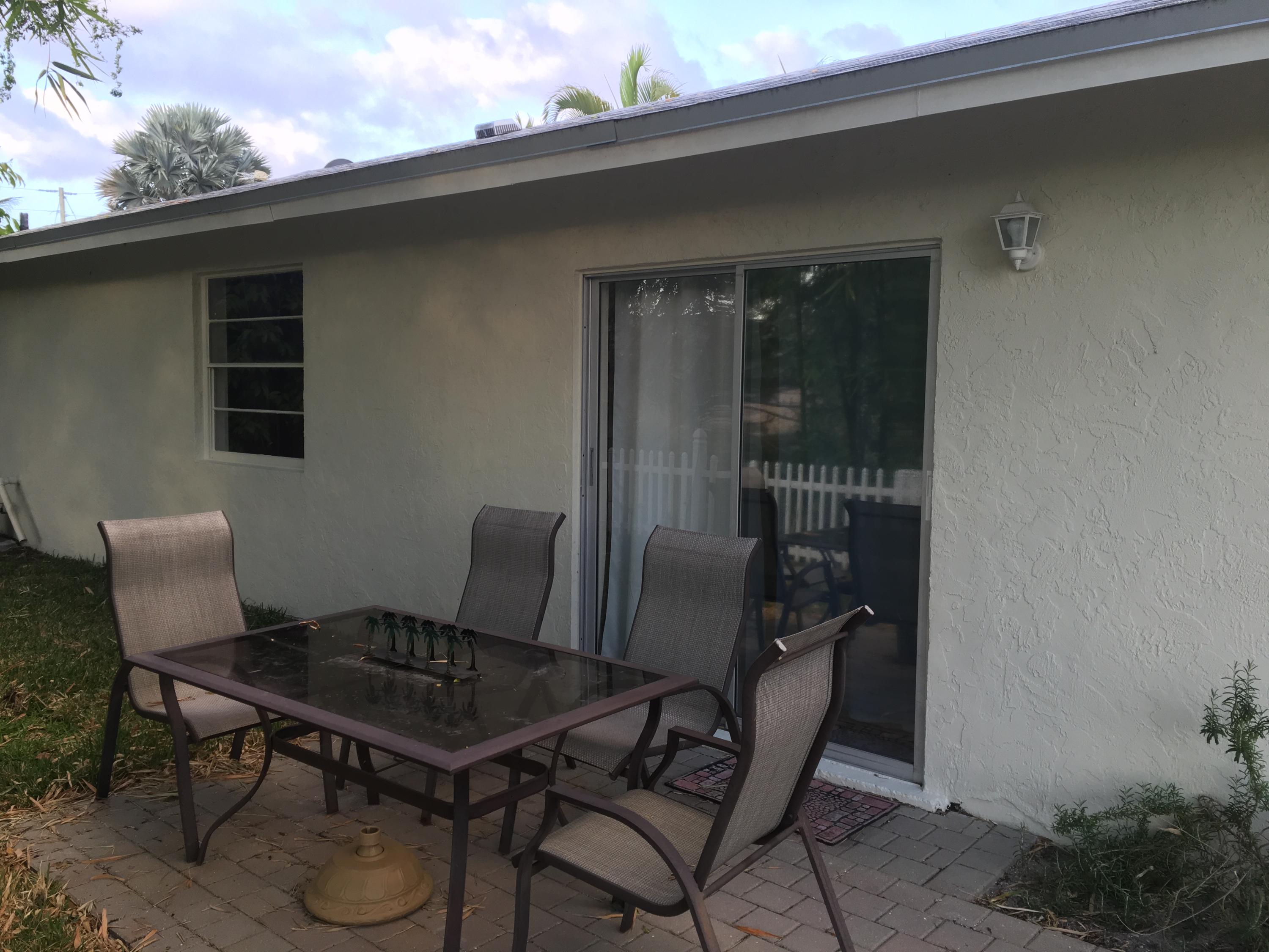6714 Rigger Road Lake Worth, FL 33462 - Photo 26 of 26 Back patio