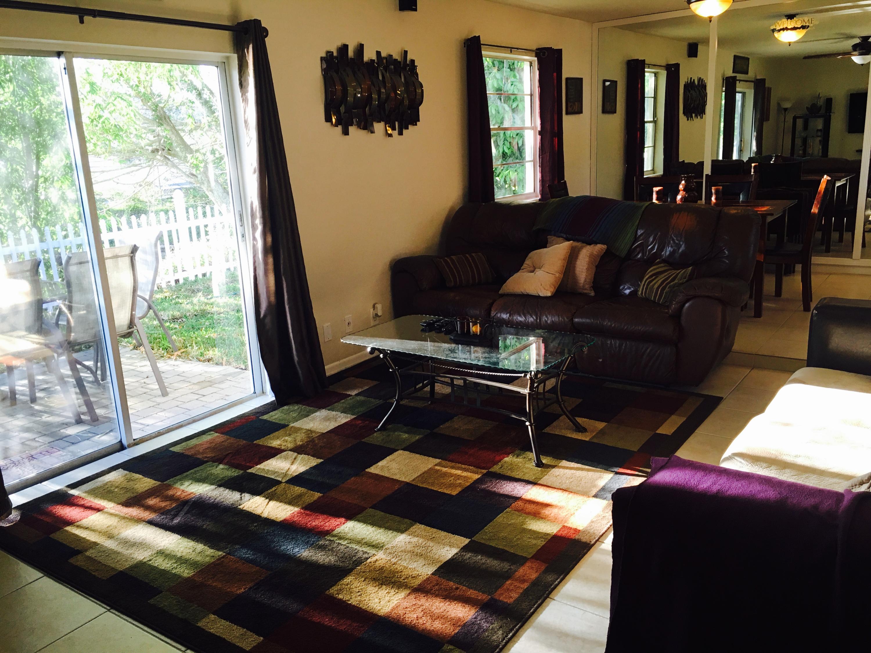 6714 Rigger Road Lake Worth, FL 33462 - Photo 6 of 26 Living Room