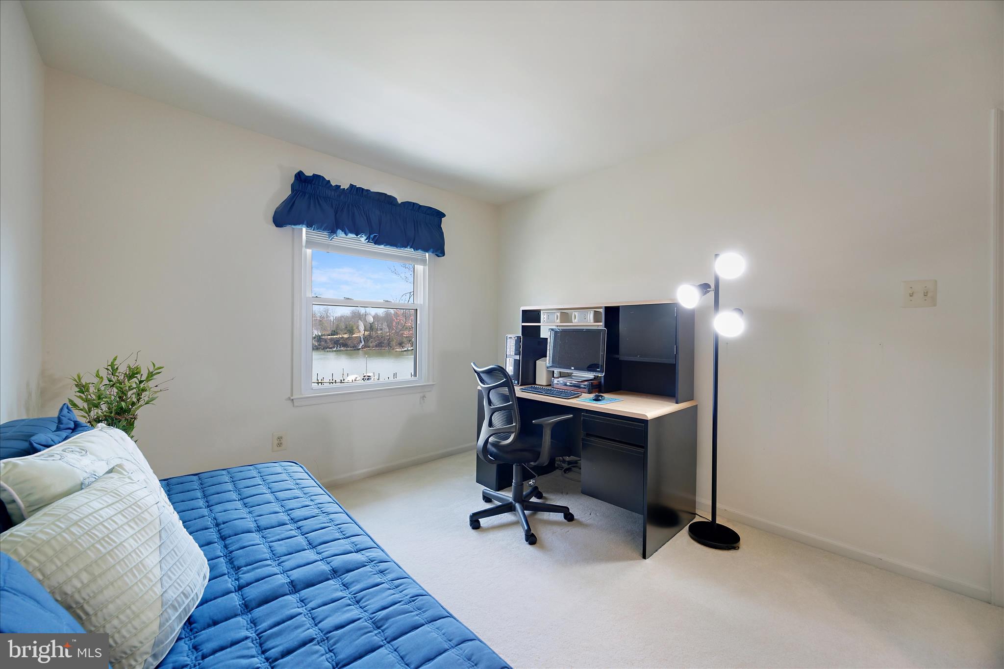 253 Milthorn Court Riva, MD 21140 - Photo 33 of 71 a workspace with furniture and window