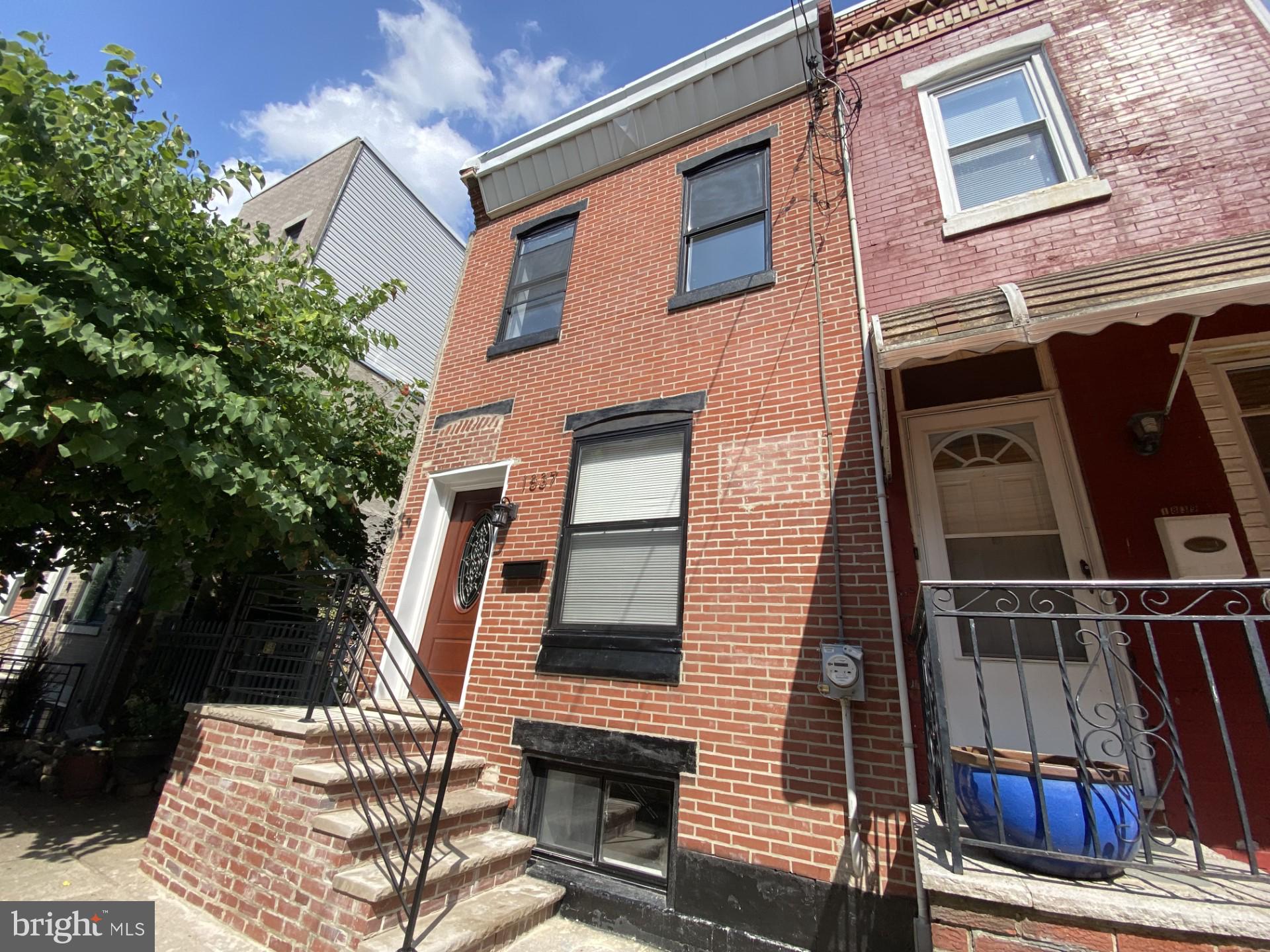 1837 South Hicks Street Philadelphia, PA 19145 - Photo 2 of 28 Front