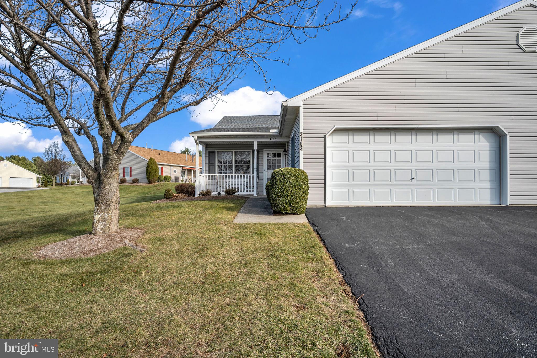 3103 Lakefield Road York, PA 17402 - Photo 3 of 49 Gallery Image 3