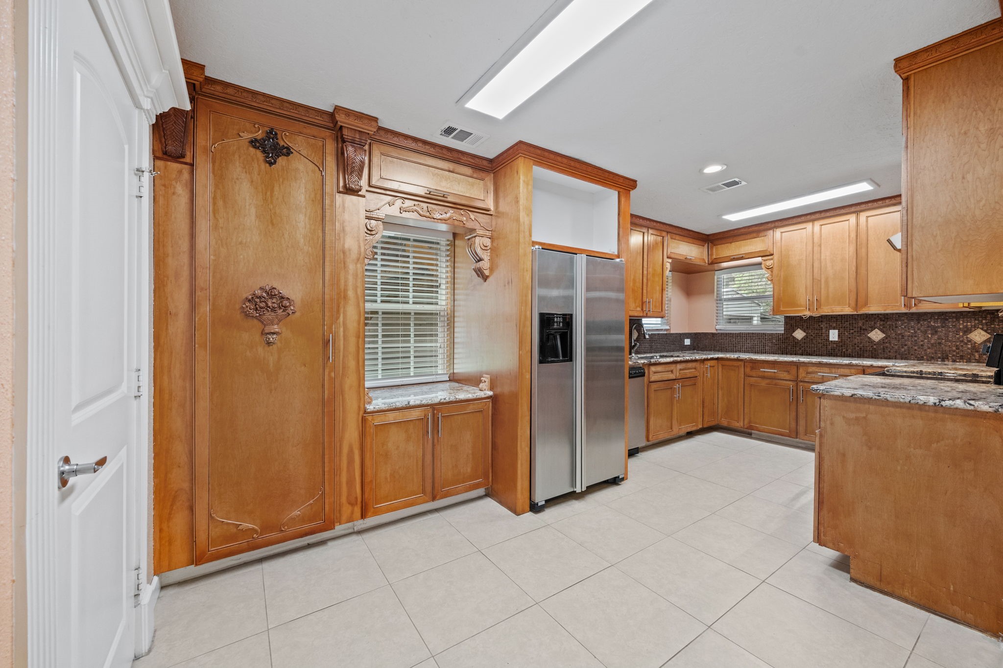 6742 Dusty Lane Conroe, TX 77306 - Photo 11 of 38