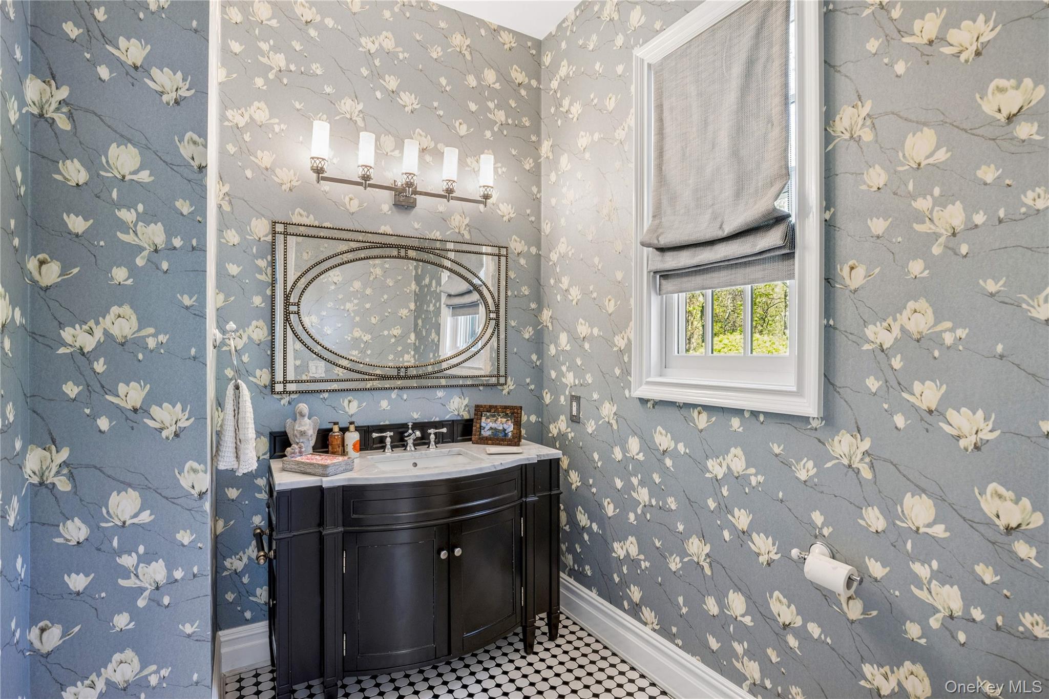 503 Cold Spring Road Laurel Hollow, NY 11791 - Photo 21 of 49