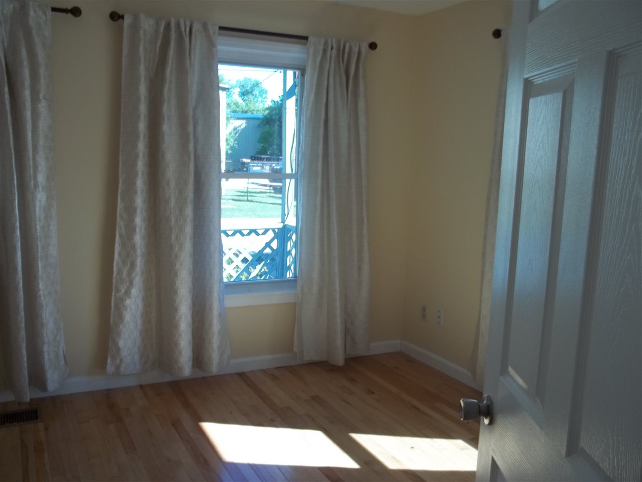 64 Plain Street Rutland, VT 05701 - Photo 20 of 40