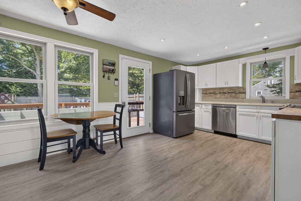 1 Pebble Path Sandwich, MA 02644 - Photo 6 of 41