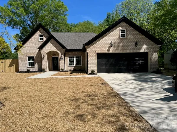 $450,000 | 5121 Morningwood Drive, Matthews, NC 28105