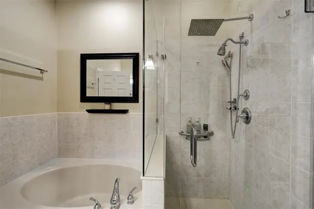 $449,900 | 1063 Paseo Del Rio Northeast, St. Petersburg, FL 33702