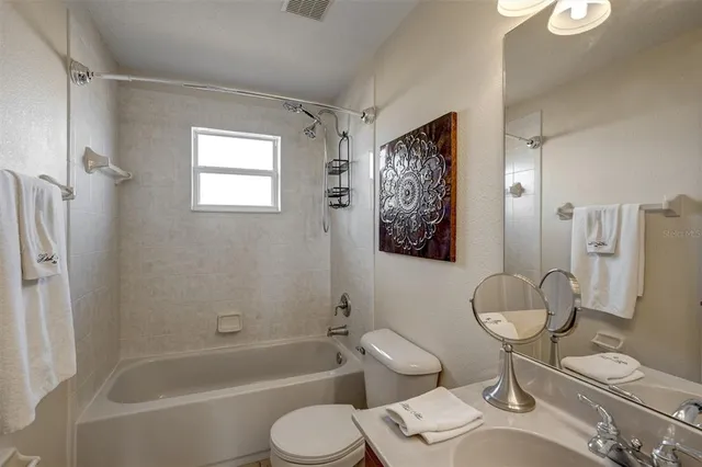 $449,900 | 1063 Paseo Del Rio Northeast, St. Petersburg, FL 33702