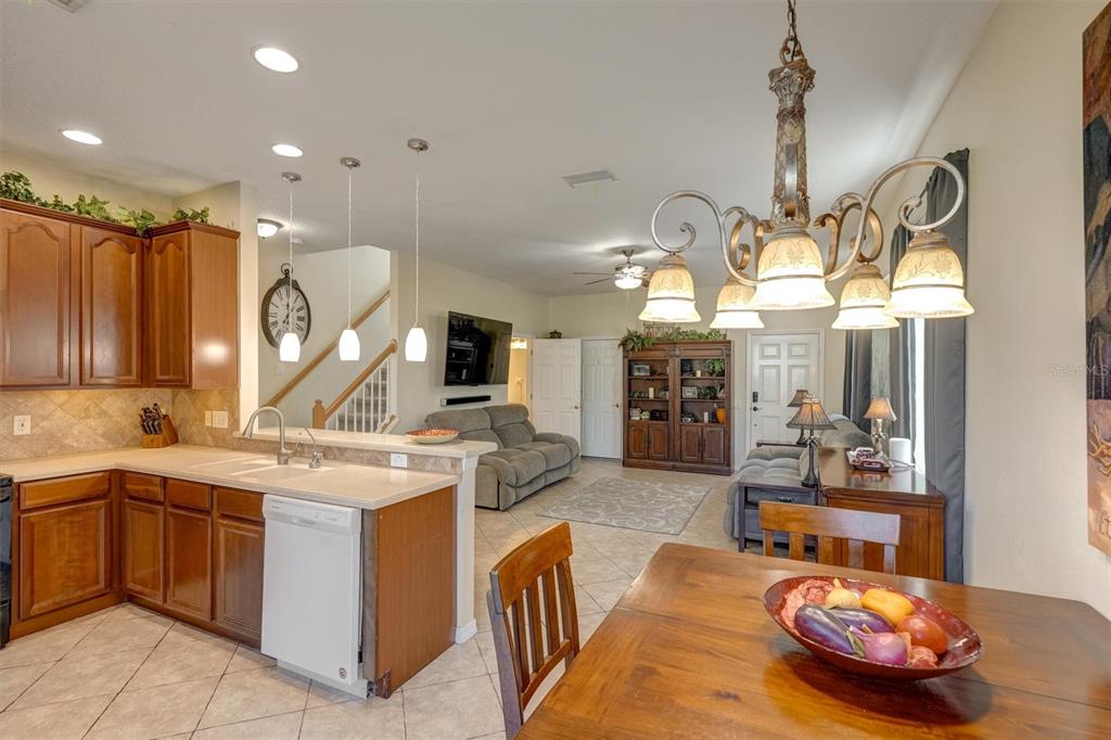 1063 Paseo Del Rio Northeast St. Petersburg, FL 33702 - Photo 10 of 54