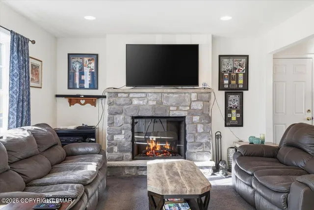 $399,000 | 152 Savage Trail, East Stroudsburg, PA 18301