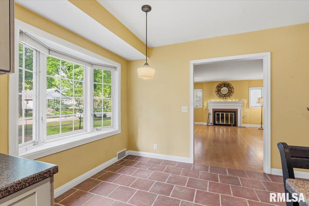 1501 West Cook Street Springfield, IL 62704 - Photo 10 of 38