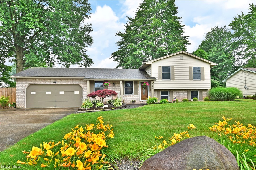 4865 New Road Youngstown, OH 44515 - Photo 1 of 35 Gallery Image 1
