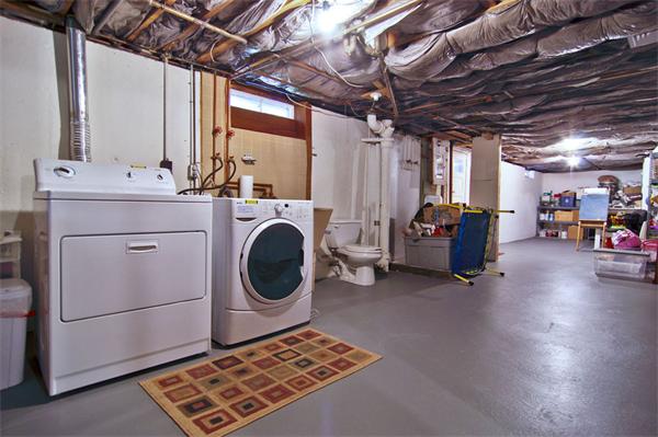 32 Elmcrest Road North Andover, MA 01845 - Photo 16 of 18 Gallery Image 16