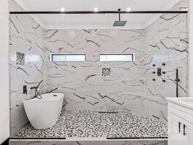 $1,699,500 | 74 Jeranna Road, Mills River, NC 28759