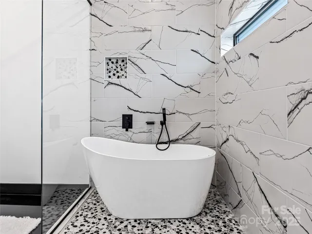 $1,699,500 | 74 Jeranna Road, Mills River, NC 28759