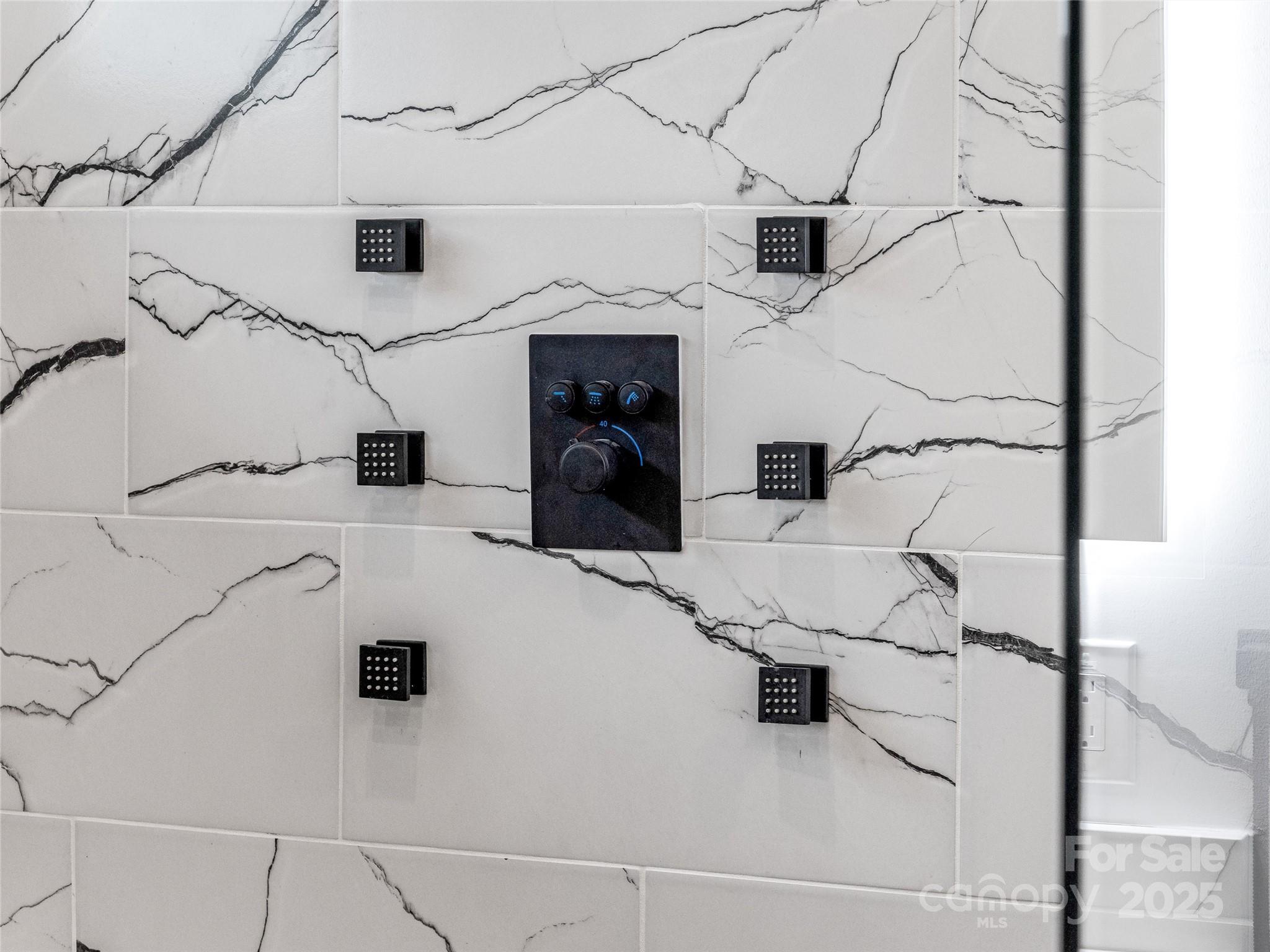 74 Jeranna Road Mills River, NC 28759 - Photo 15 of 42 a view of entryway and kitchen