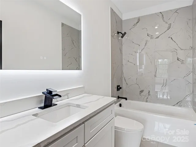 $1,699,500 | 74 Jeranna Road, Mills River, NC 28759