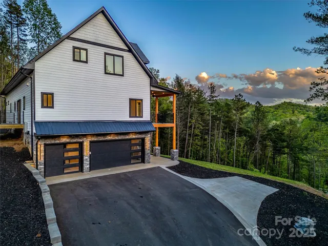 $1,699,500 | 74 Jeranna Road, Mills River, NC 28759