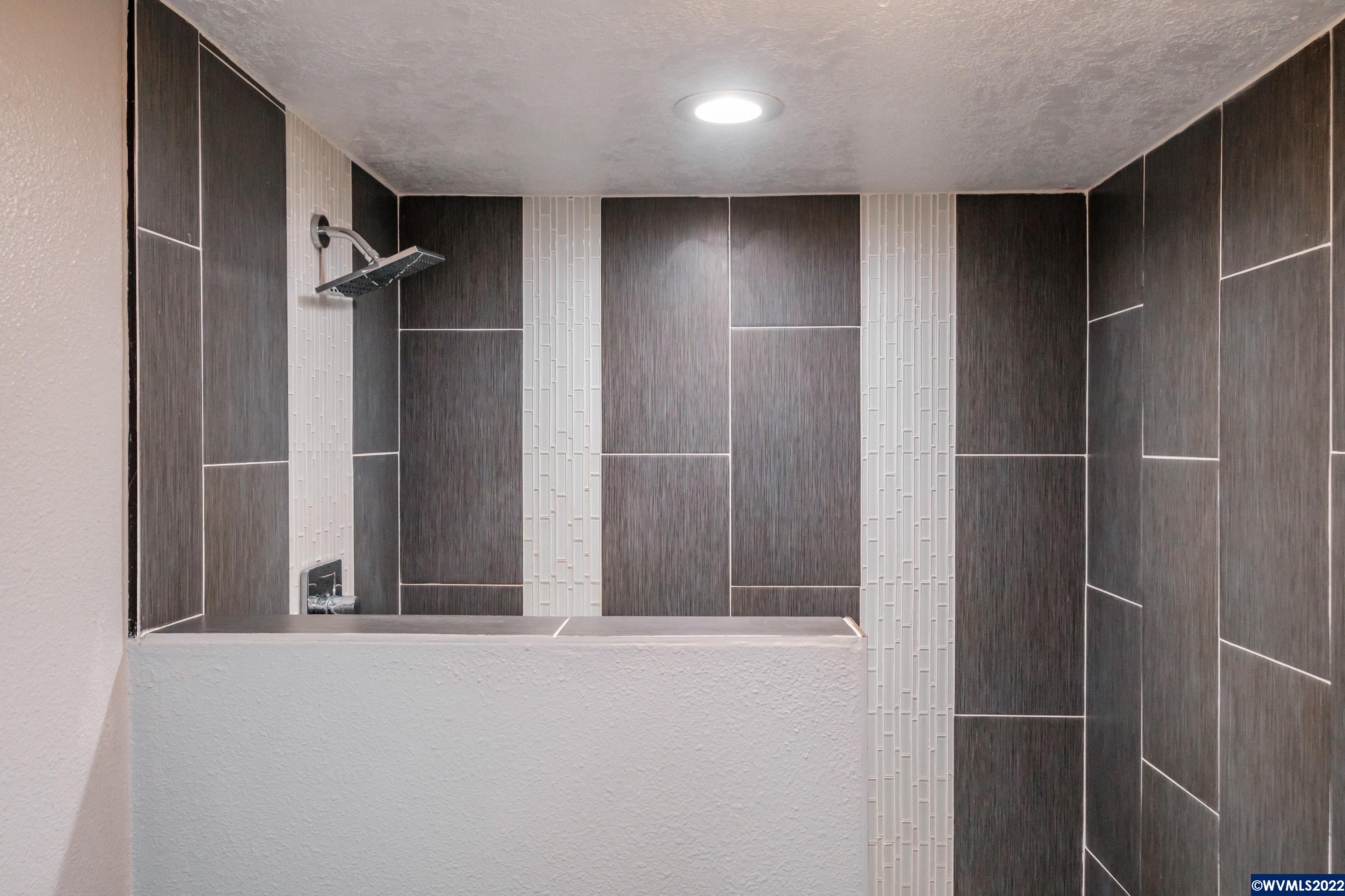 882 Chemawa Road North Keizer, OR 97303 - Photo 17 of 31 Gallery Image 17