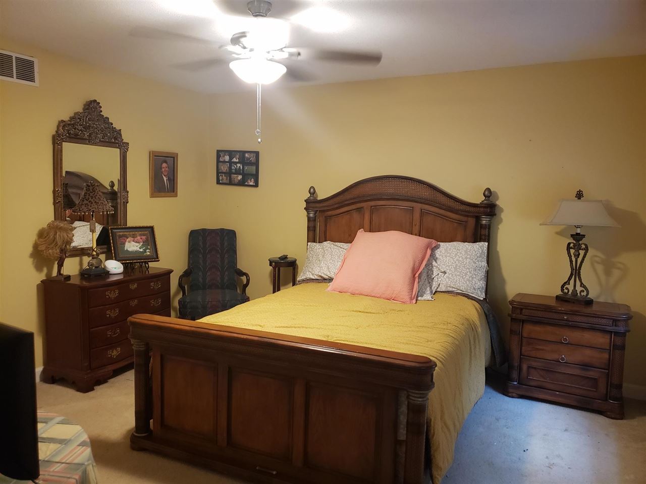 5686 Quince Road, Unit 8 Memphis, TN 38119 - Photo 2 of 8 Gallery Image 2
