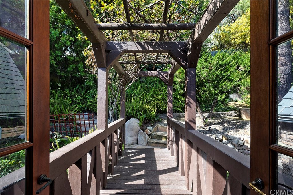 1864 Upper Rim Rock Road Laguna Beach, CA 92651 - Photo 2 of 37