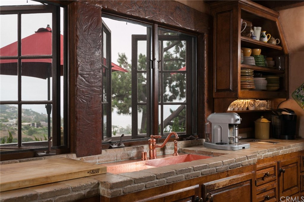 1864 Upper Rim Rock Road Laguna Beach, CA 92651 - Photo 13 of 37