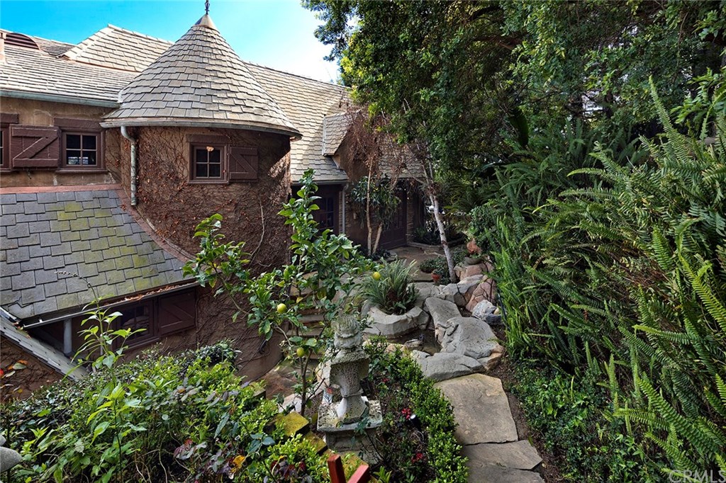 1864 Upper Rim Rock Road Laguna Beach, CA 92651 - Photo 26 of 37