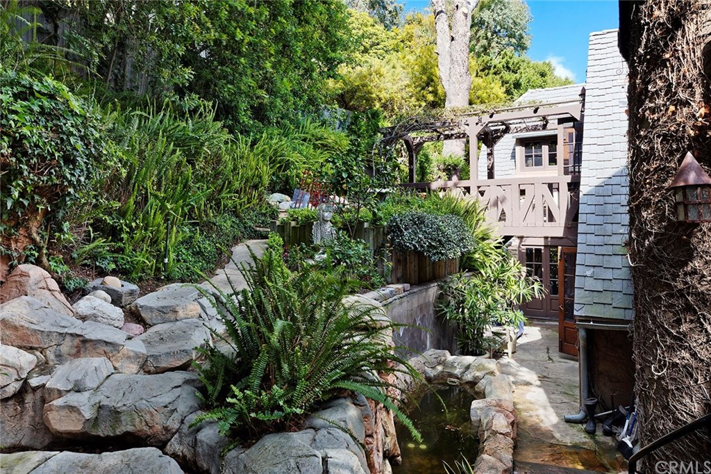 1864 Upper Rim Rock Road Laguna Beach, CA 92651 - Photo 27 of 37