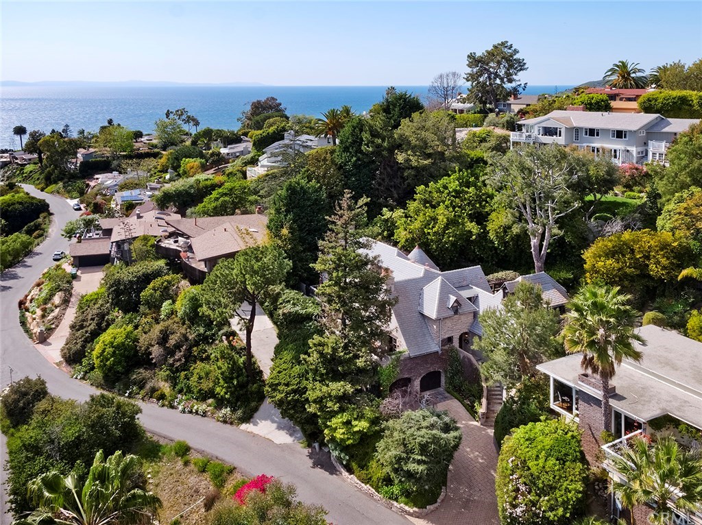 1864 Upper Rim Rock Road Laguna Beach, CA 92651 - Photo 32 of 37