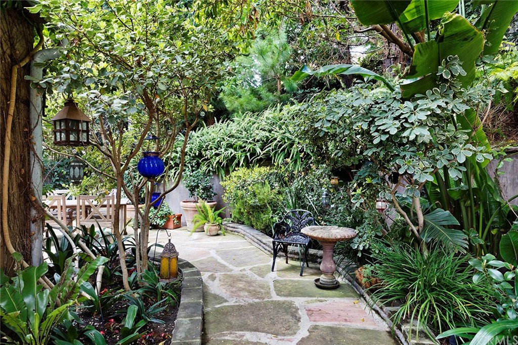 1864 Upper Rim Rock Road Laguna Beach, CA 92651 - Photo 5 of 37