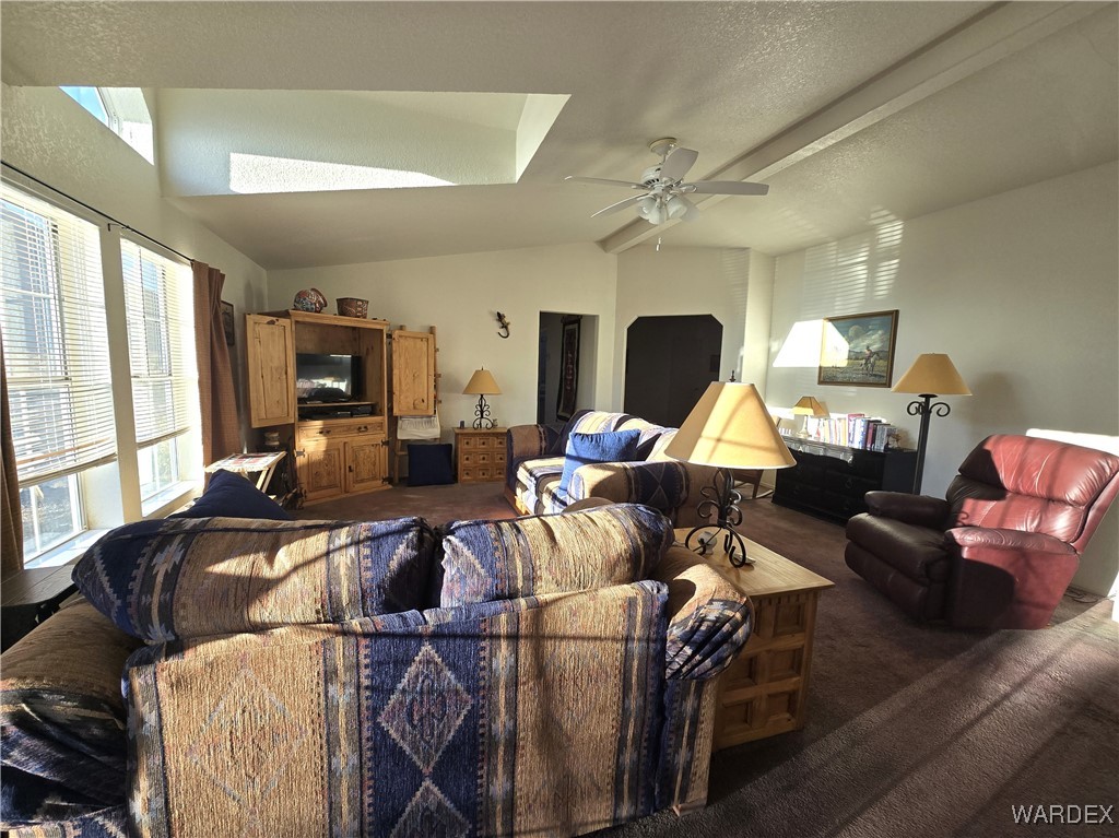 1630 Ganado Road Golden Valley, AZ 86413 - Photo 17 of 97 Living Room