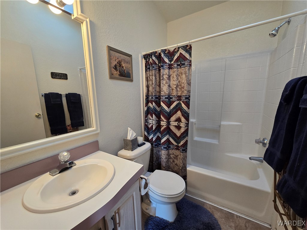 1630 Ganado Road Golden Valley, AZ 86413 - Photo 56 of 97 Bathroom
