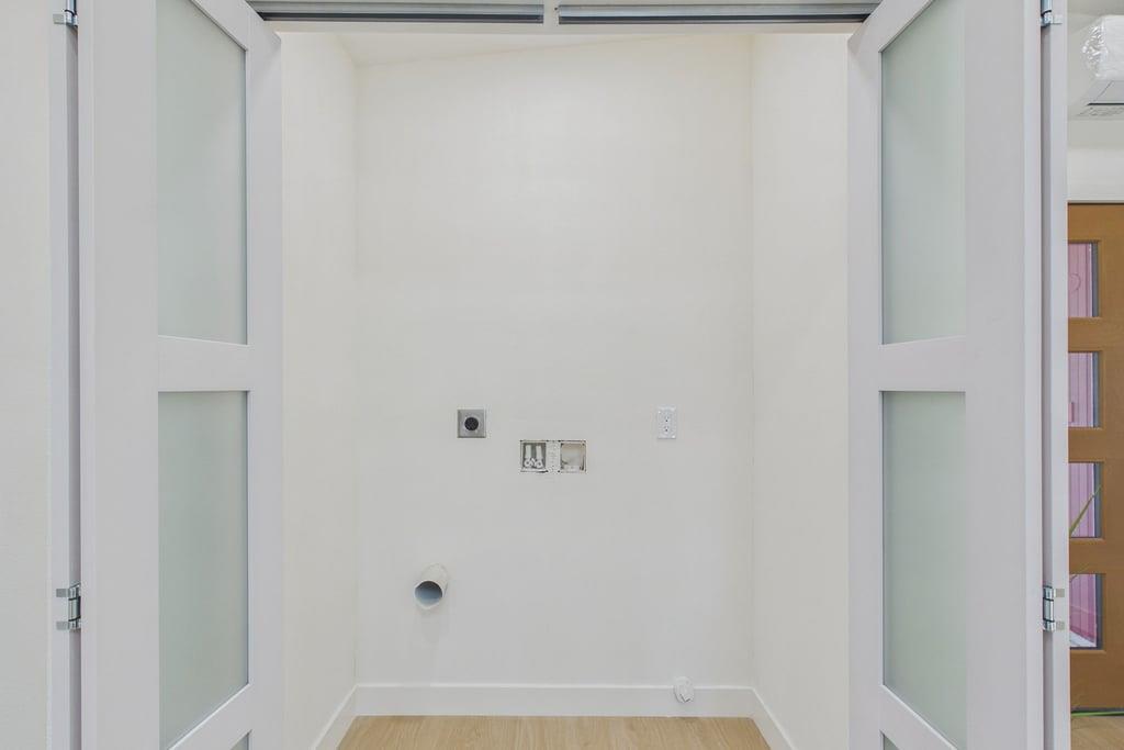 5667 Greenridge Road Castro Valley, CA 94552 - Photo 7 of 37 Gallery Image 7