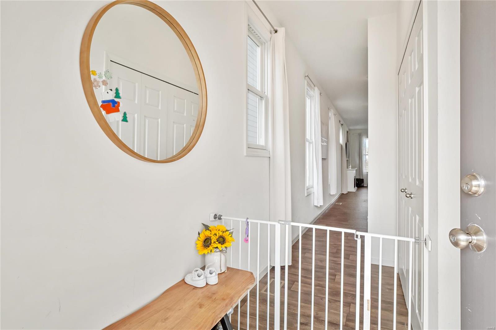 136 Front Lake Lane St. Charles, MO 63301 - Photo 4 of 28