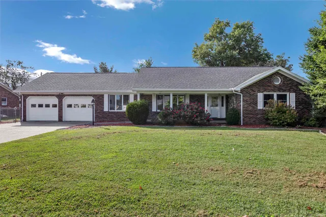 $299,500 | 203 South Willard Street, Fort Branch, IN 47648