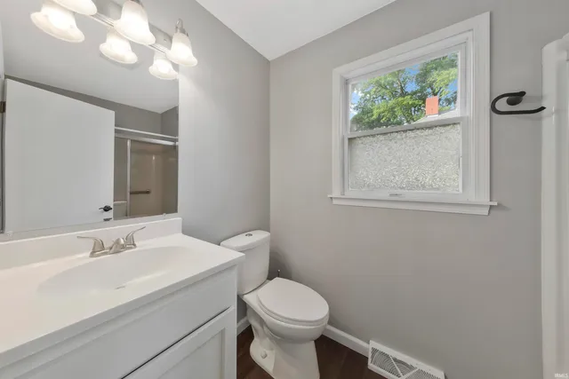 $299,500 | 203 South Willard Street, Fort Branch, IN 47648