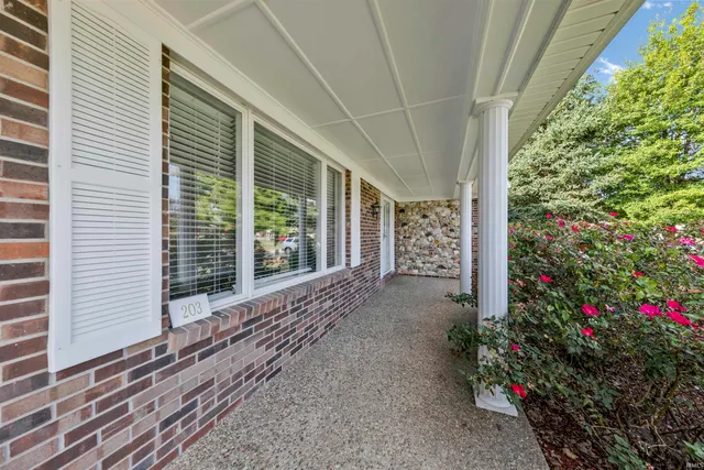 $299,500 | 203 South Willard Street, Fort Branch, IN 47648